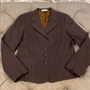 Brown pinstripe fitted 5 button jacket Size Medium